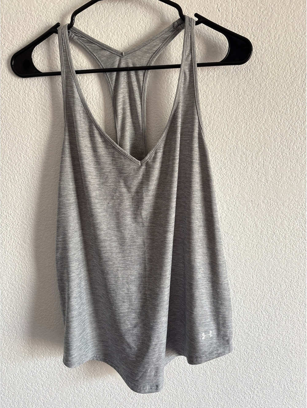 Under Armour Women's Loose Fit Gray Racerback Tank Top Size Large